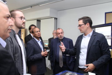 ZKW Start-up Gewinner mit ZKW Innovation Manager Christian Bemmer (rechts)