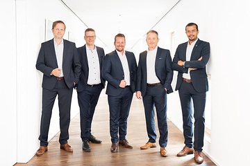  v.l.: Jörn Struck (COO), Mark Bulmahn (CIO), Tobias Mann (CCO), Tonio Hess (CHRO), Dominik Schwärzel (CEO)